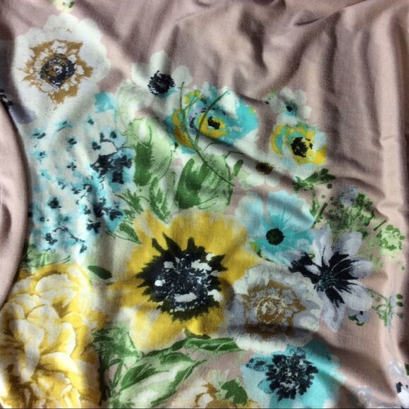 Reborn J floral tunic top size Small pink top - Picture 4 of 5